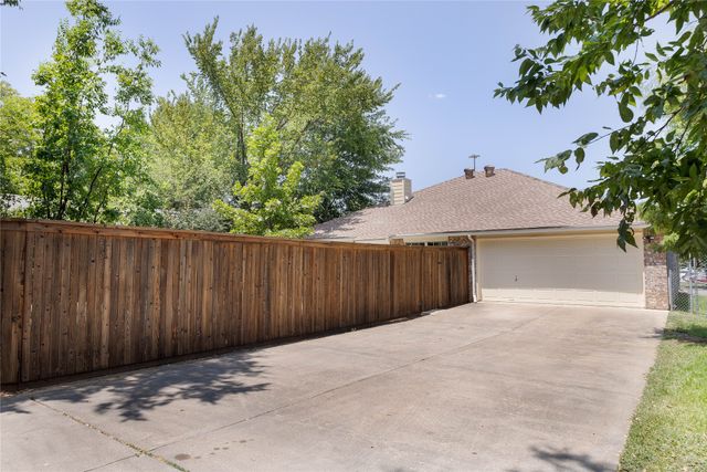 1304 W Mitchell Street, Arlington, TX 76013