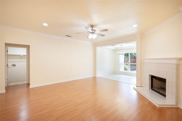 1304 W Mitchell Street, Arlington, TX 76013