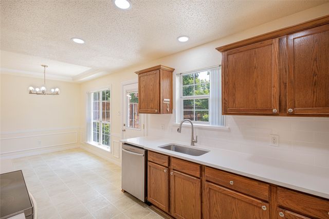 1304 W Mitchell Street, Arlington, TX 76013
