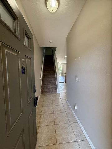 5032 WHITE SANDERLING COURT, Tampa, FL 33619