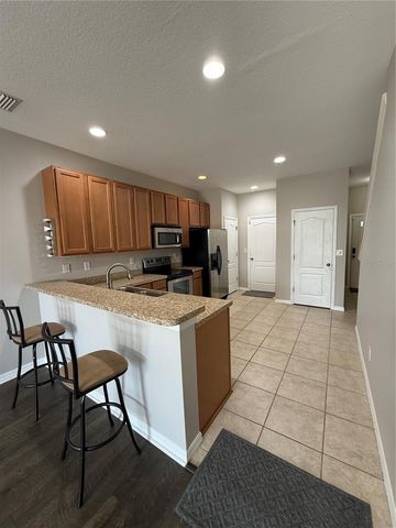 5032 WHITE SANDERLING COURT, Tampa, FL 33619