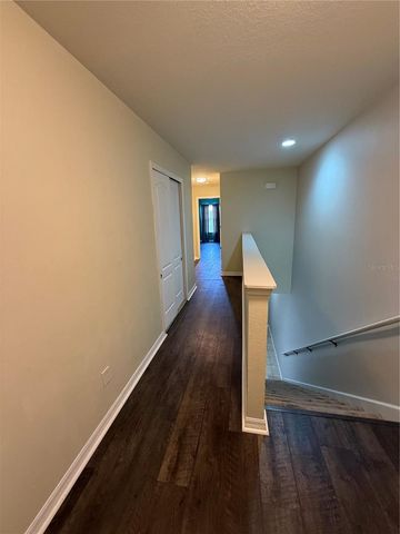 5032 WHITE SANDERLING COURT, Tampa, FL 33619
