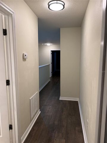 5032 WHITE SANDERLING COURT, Tampa, FL 33619