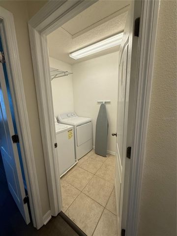 5032 WHITE SANDERLING COURT, Tampa, FL 33619
