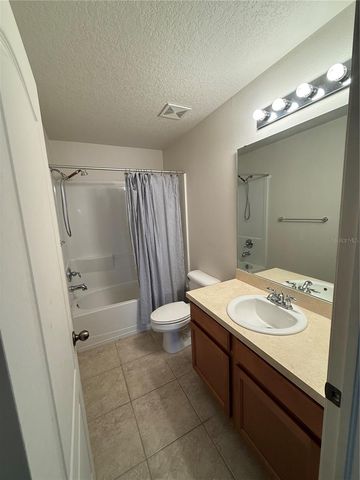 5032 WHITE SANDERLING COURT, Tampa, FL 33619