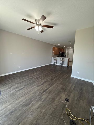 5032 WHITE SANDERLING COURT, Tampa, FL 33619