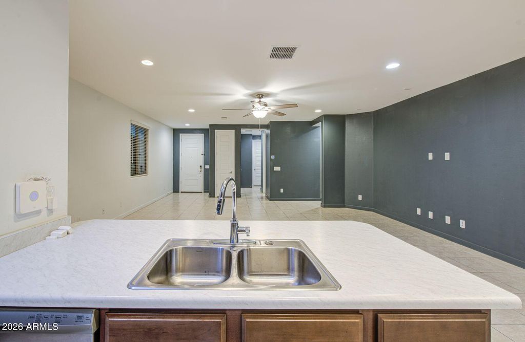 2239 W Donner Drive, Phoenix, AZ 85041 — photo 5