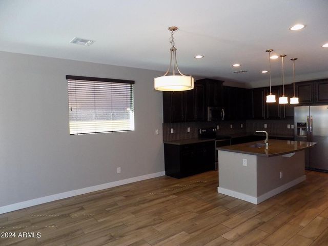 4967 S Bridal Vail Drive, Gilbert, AZ 85298