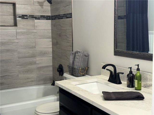 714 W 18th Terrace, Russellville, AR 72801