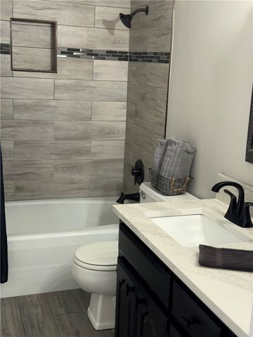 714 W 18th Terrace, Russellville, AR 72801