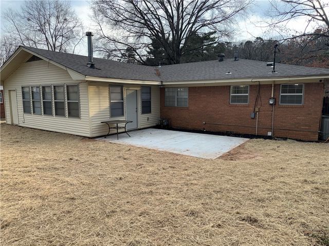 714 W 18th Terrace, Russellville, AR 72801