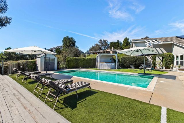 16502 Shady Oaks Dr, Ramona, CA 92065
