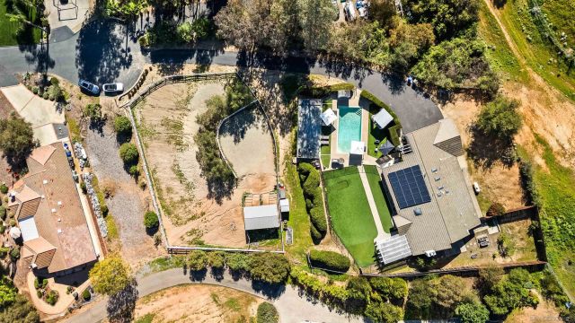 16502 Shady Oaks Dr, Ramona, CA 92065