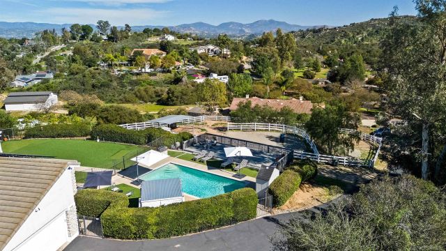 16502 Shady Oaks Dr, Ramona, CA 92065