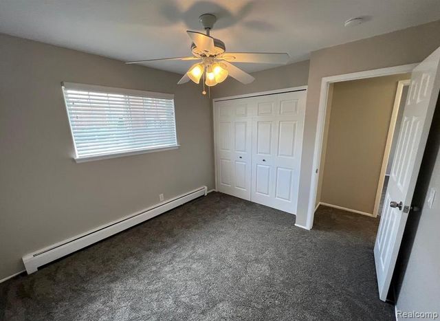 2445 Torquay Avenue 112, Royal Oak, MI 48073