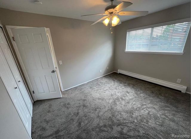 2445 Torquay Avenue 112, Royal Oak, MI 48073