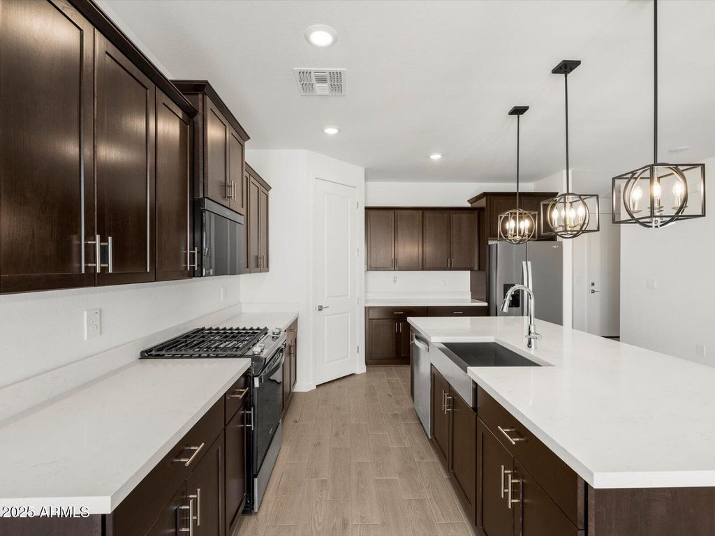 32929 N Claret Court, San Tan Valley, AZ 85143