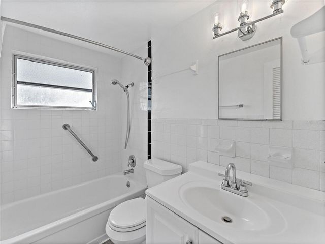 4848 PICTURE AVENUE, Holiday, FL 34690