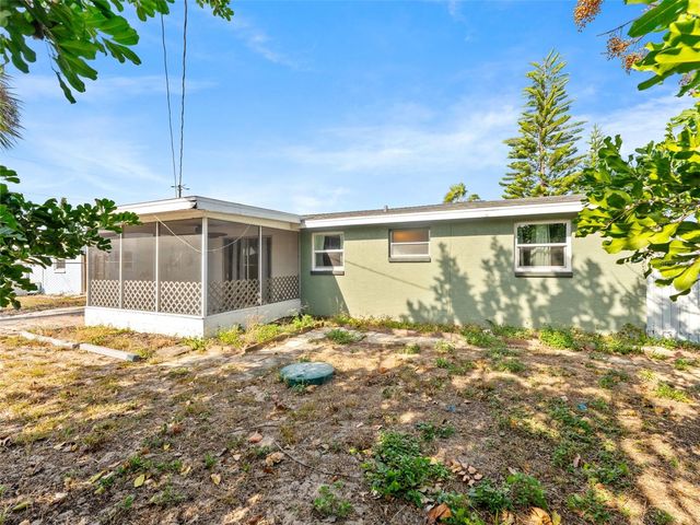 4848 PICTURE AVENUE, Holiday, FL 34690