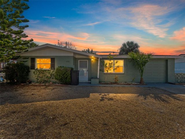 4848 PICTURE AVENUE, Holiday, FL 34690