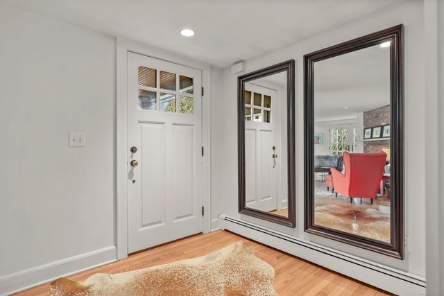 258 Riverside Avenue, Greenwich, CT 06878