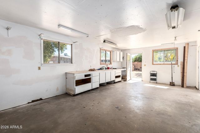 4344 E SHEA Boulevard, Phoenix, AZ 85028