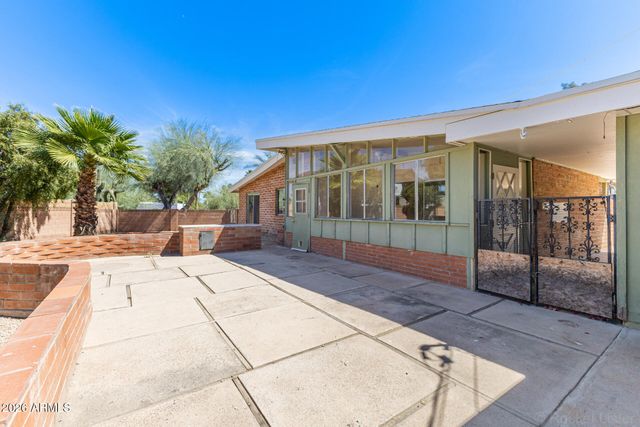 4344 E SHEA Boulevard, Phoenix, AZ 85028