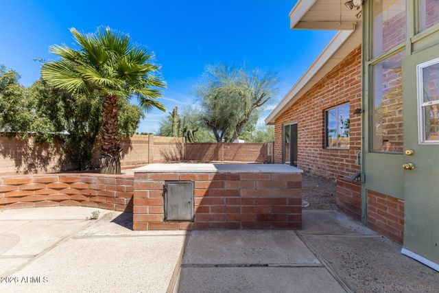 4344 E SHEA Boulevard, Phoenix, AZ 85028