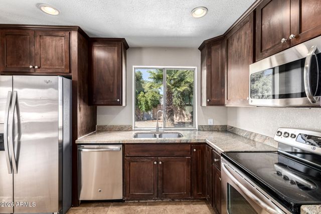 4344 E SHEA Boulevard, Phoenix, AZ 85028