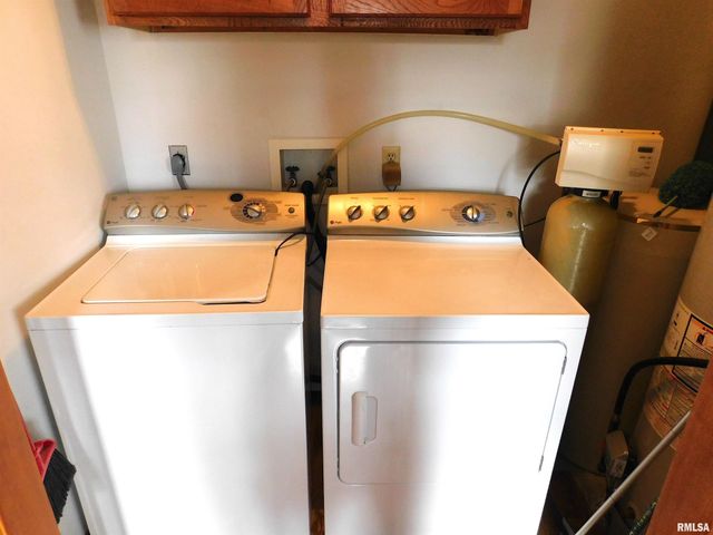 35 Galahad Drive, Rochester, IL 62563