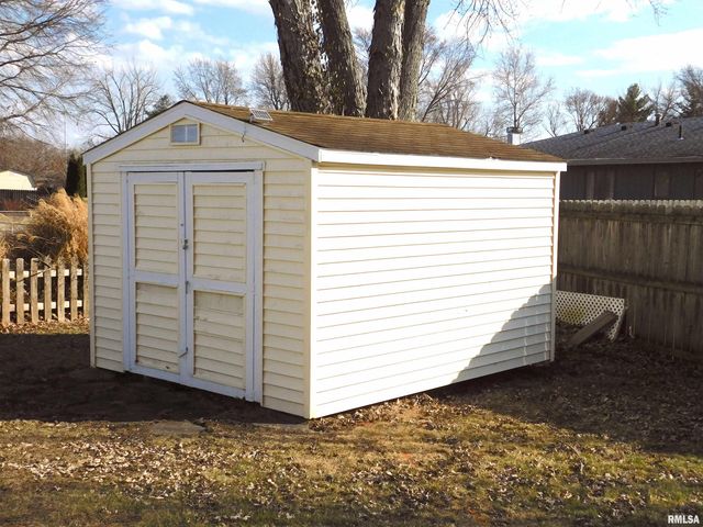 35 Galahad Drive, Rochester, IL 62563