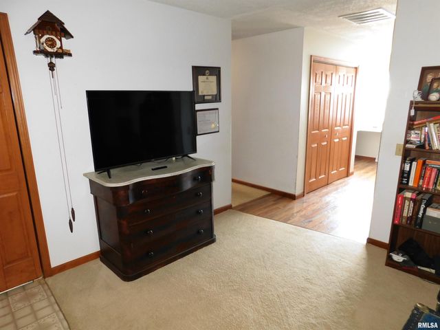 35 Galahad Drive, Rochester, IL 62563