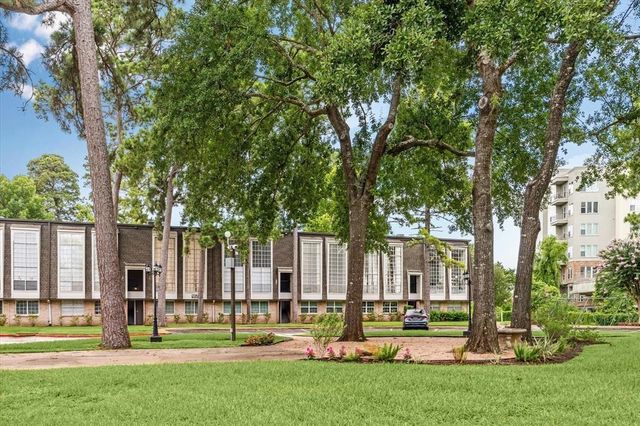 12633 Memorial Drive 227, Houston, TX 77024
