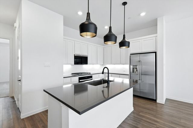 4352 Henderson Avenue, North Richland Hills, TX 76180