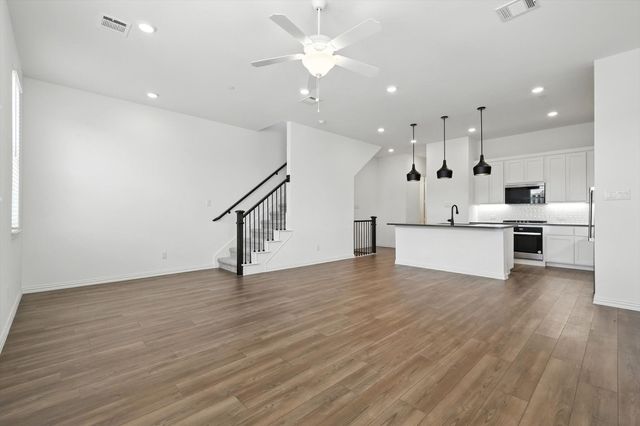 4352 Henderson Avenue, North Richland Hills, TX 76180