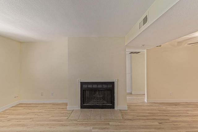 5995 N 78TH Street 1037, Scottsdale, AZ 85250