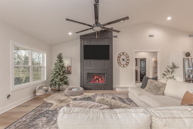 2498 FM- 1504, Wills Point, TX 75169