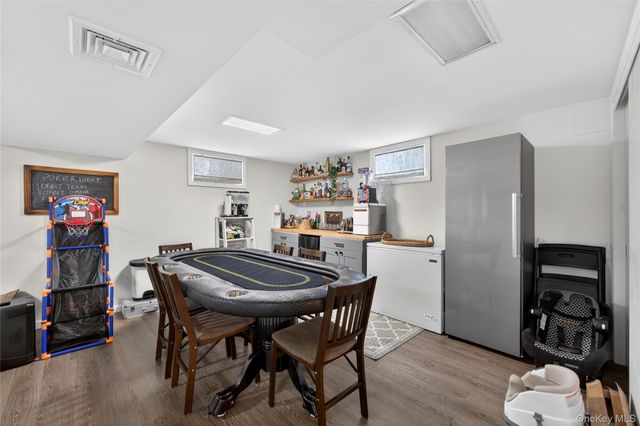 1024 Oaks Drive, Franklin Square, NY 11010