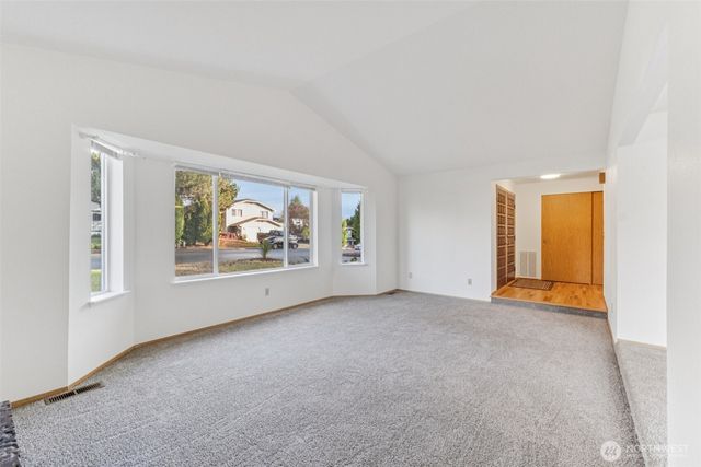2829 SW 349th Place, Federal Way, WA 98023
