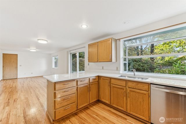 2829 SW 349th Place, Federal Way, WA 98023