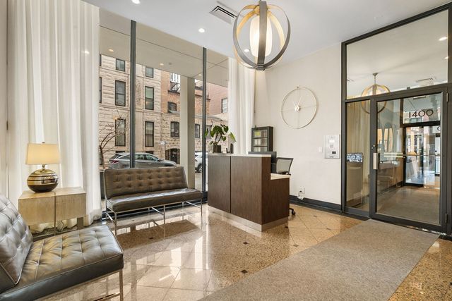 1400 N State Parkway 15D, Chicago, IL 60610