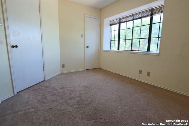 11126 CHERRY PARK DR, San Antonio, TX 78249