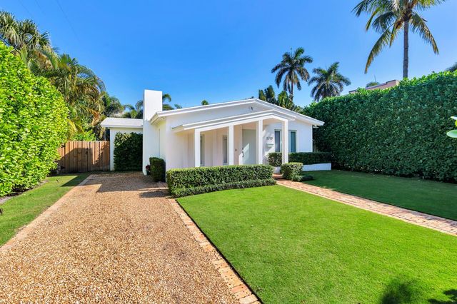 3210 Vincent Road, West Palm Beach, FL 33405