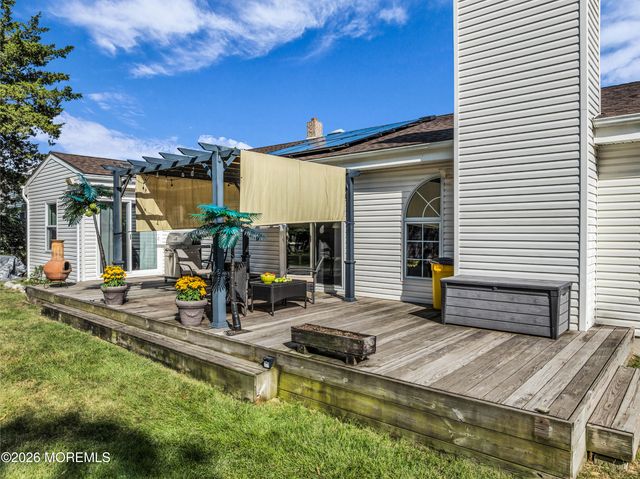 58 Parkway Drive, Brick, NJ 08723