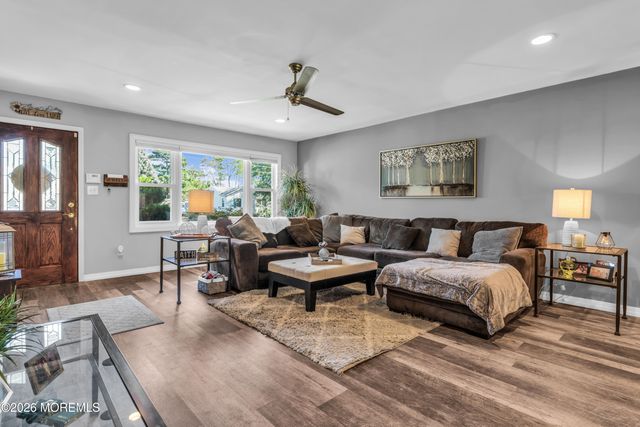 58 Parkway Drive, Brick, NJ 08723