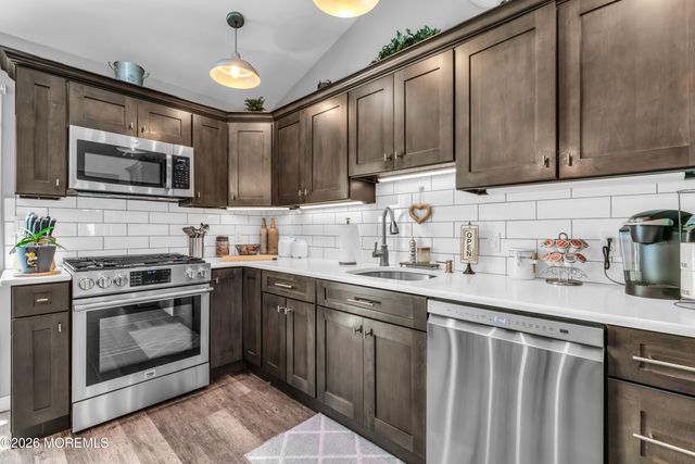58 Parkway Drive, Brick, NJ 08723