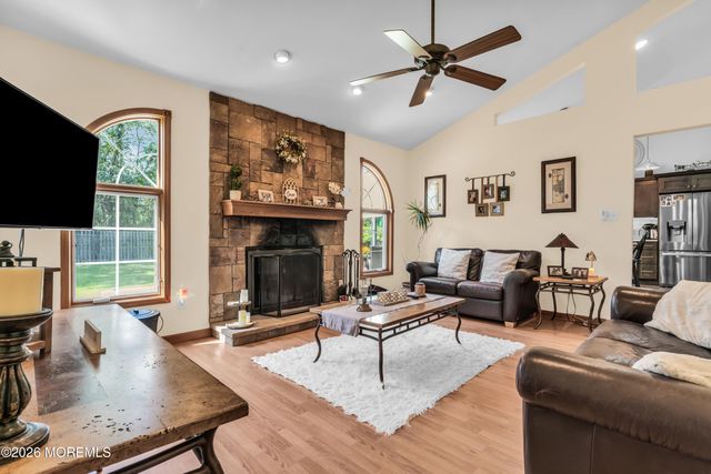 58 Parkway Drive, Brick, NJ 08723