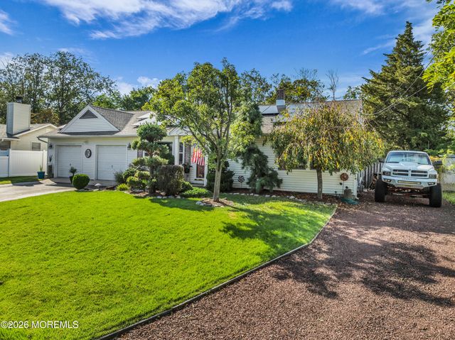58 Parkway Drive, Brick, NJ 08723