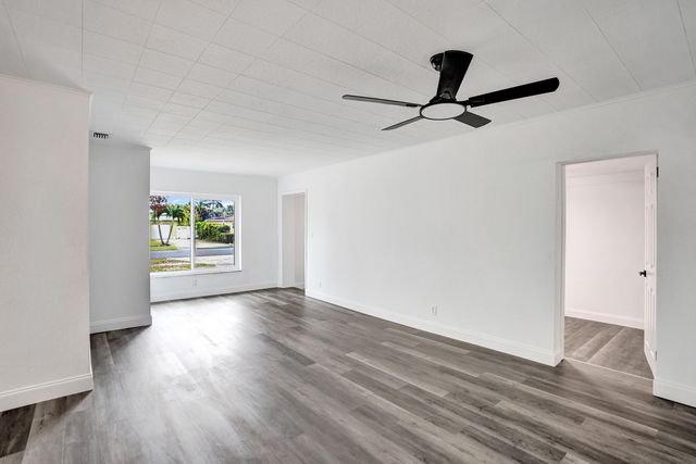 627 W Ilex Drive, Lake Park, FL 33403