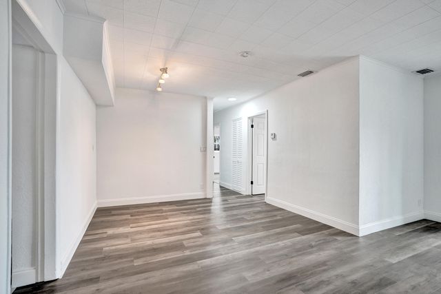 627 W Ilex Drive, Lake Park, FL 33403